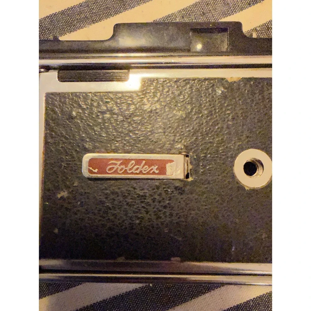Vintage Pho-tak Foldex 20 Folding Camera 105mm Octvar Lens with Brown Case USA